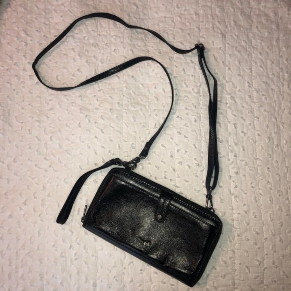 SOLD - The Sak Iris Large Smartphone Crossbody